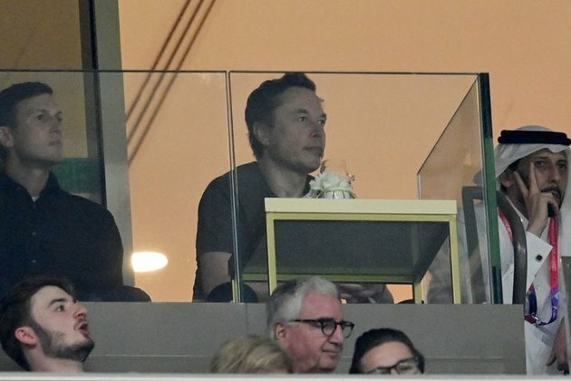 Elon Musk fact-checks Biden on tax claim