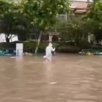 Shanghai streets submerged, strong winds, rain batter coastal China