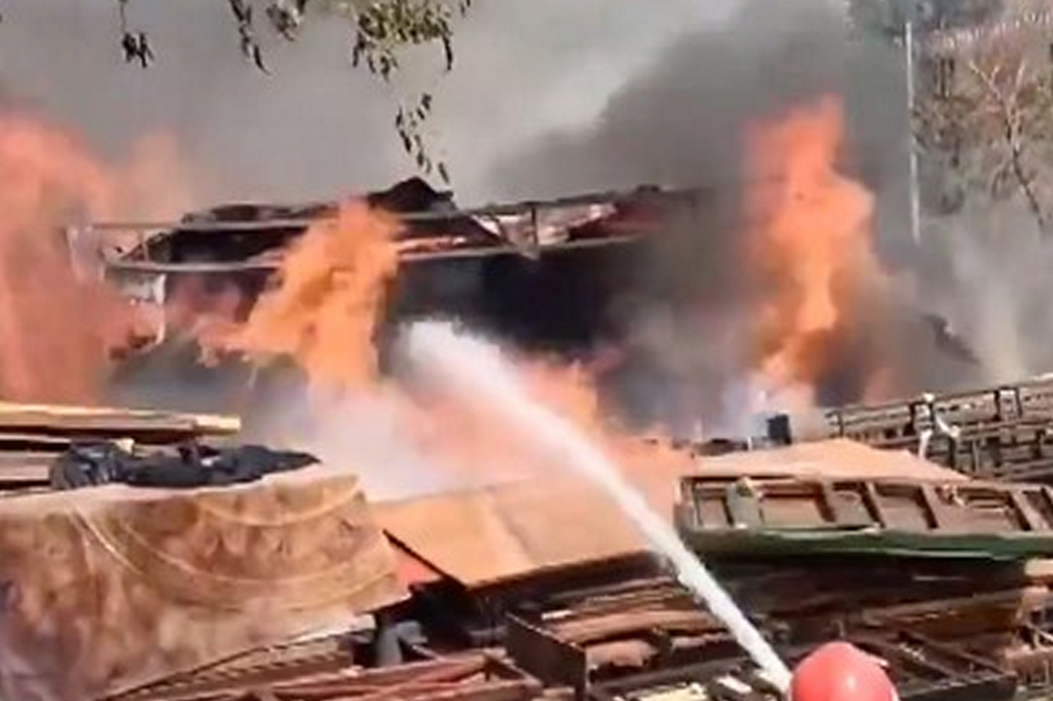 Fire in tent warehouse in Delhi's Jyoti Nagar, blaze under control