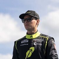 Corey Heim dominates, then holds off teammate for Rockingham win