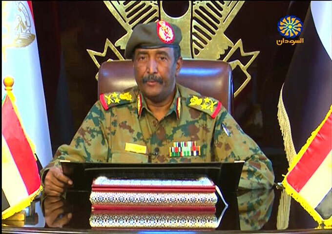  grab from a broadcast on udan  on pril 13 2019 shows ieutenant eneral bdel attah alurhan bdulrahman new chief of udans ruling military council in the capital hartoum  udans new military ruler on pril 13 vowed to uproot the regime of ousted leader mar alashir and its symbols in a televised address to the nation 