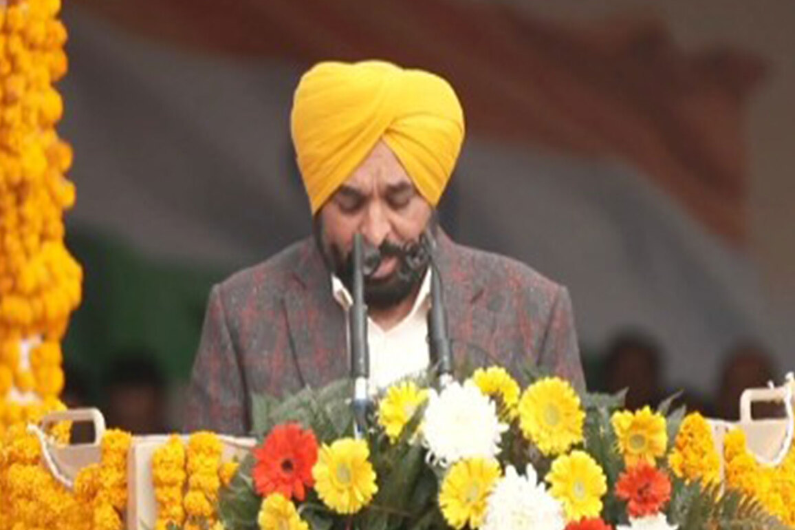 "Despite making greatest sacrifices for country...": Punjab CM rues "only state in India that does not have its own capital"