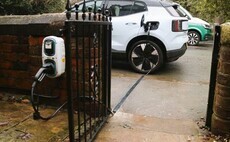 Government confirms permitted development rights for cross-pavement EV charging