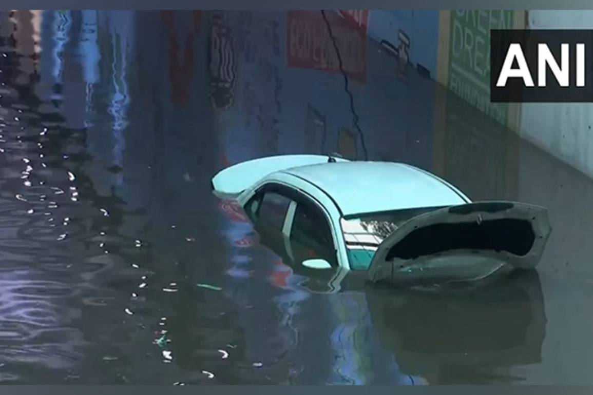 Delhi govt orders immediate suspension of Junior Engineer after water-logging at Minto Bridge