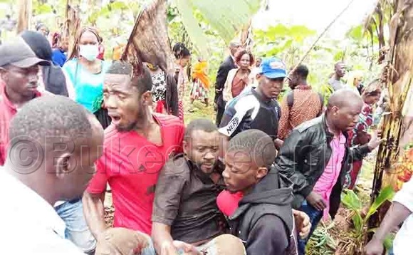 Omu ku bavubuka eyakubiddwa. Omu ku bavubuka eyakubiddwa.
