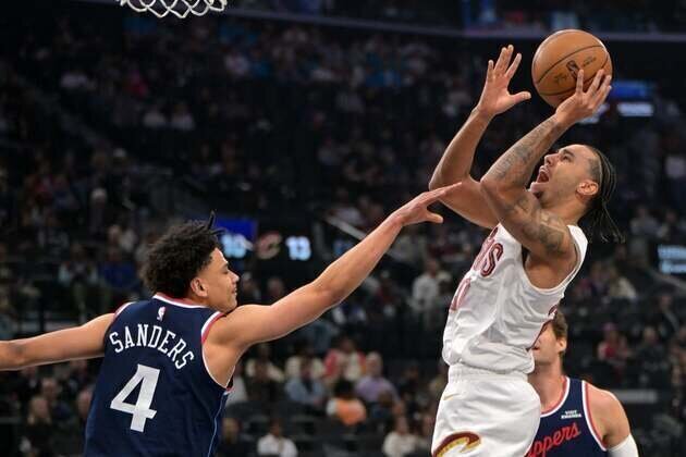 Day after James Harden trade, Cavs demolish Clippers