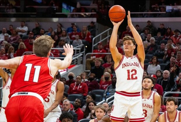 No. 11 Hoosiers look to keep rolling vs. Little Rock