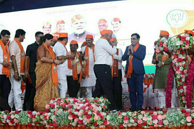 Prime Minister Narendra Modi inaugurated Mega Free Medical Camp at Olpad, Surat, Gujarat
