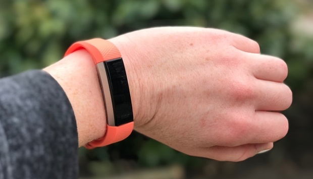 fitbit alta hr connected gps