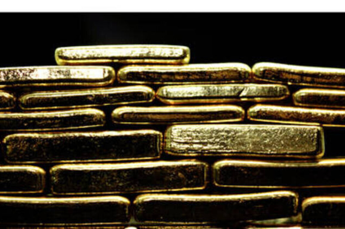 Nearly $22 billion secretly shipped to Ukraine - Austrian politician