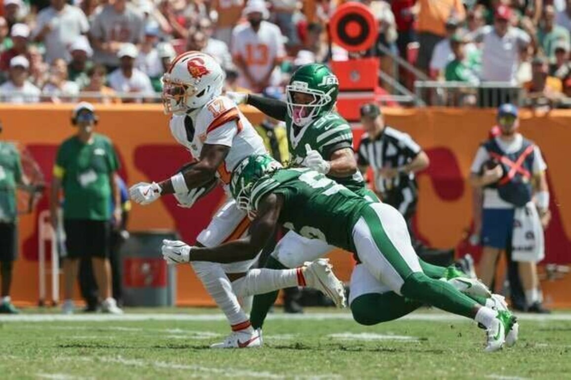 Jets place LB Quincy Williams (shoulder) on IR, reportedly trade for Titans CB Jarvis Brownlee
