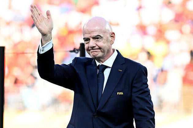 FIFA boss faces heat over alleged six-figure lover pay-off