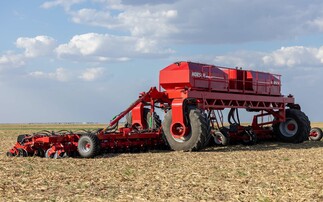 Horsch’ autonomous RO G 500 Gantry seeder. 
