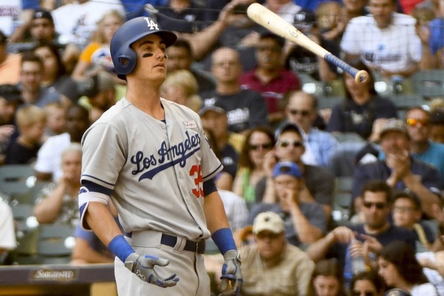 Brewers blank Dodgers to avoid sweep