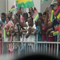 Mauritius: Thousands of people throng streets to catch a glimpse of PM Modi