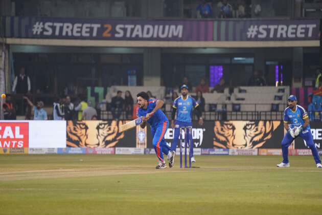 ISPL Season 3: Bowlers defend 82 to hand Delhi Superheros first win against Majhi Mumbai