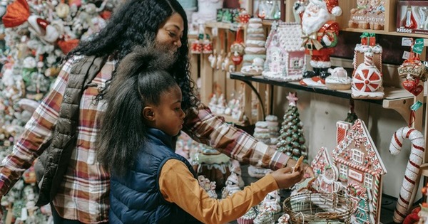 AP-NORC poll finds consumers pinched by prices this holiday season