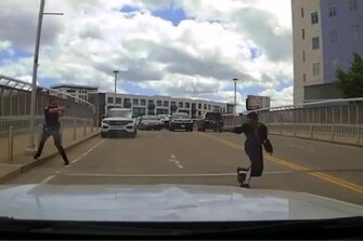 Video- Shooting suspect fires shots at Tenn. officers before fatal OIS