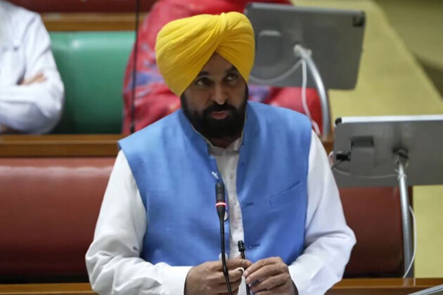 Punjab CM Mann announces "Labour Day gift", 15 per cent hike in daily wages for workers