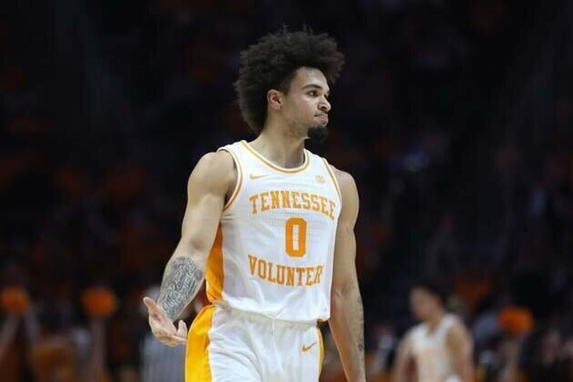 Ja'Kobi Gillespie's record 8 steals fuels Tennessee's rout of Oklahoma