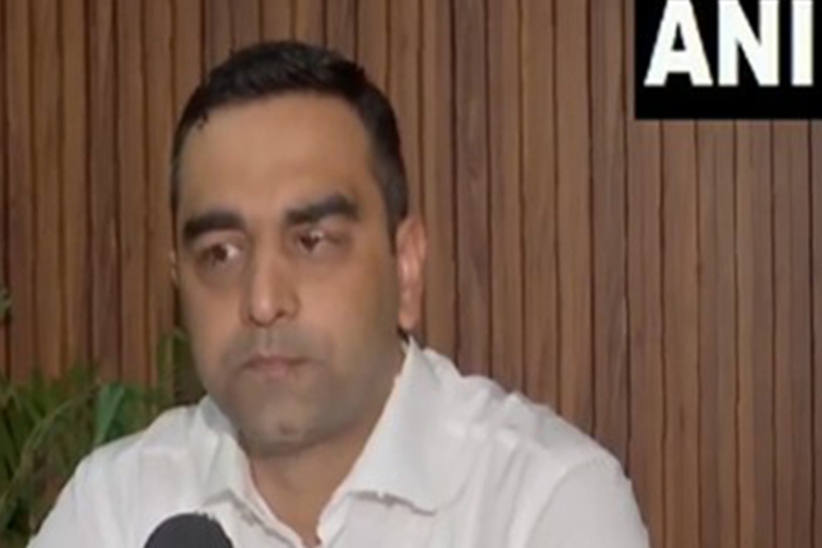 "Report claims state of "confusion" between pilots", says DGCA's former flight operations inspector on media report on AI-171 crash