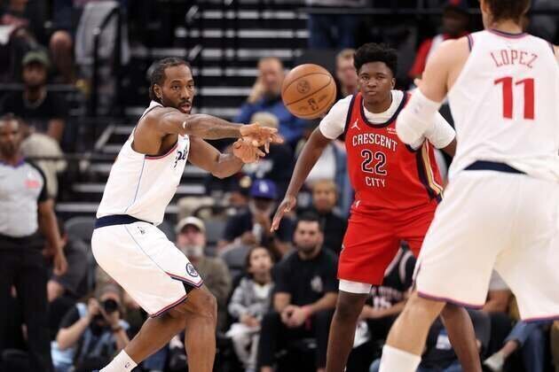 Clippers, Warriors battle injuries, each other for playoff contention