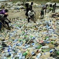 Nigeria's plastic waste could enrich the fashion industry: here's how
