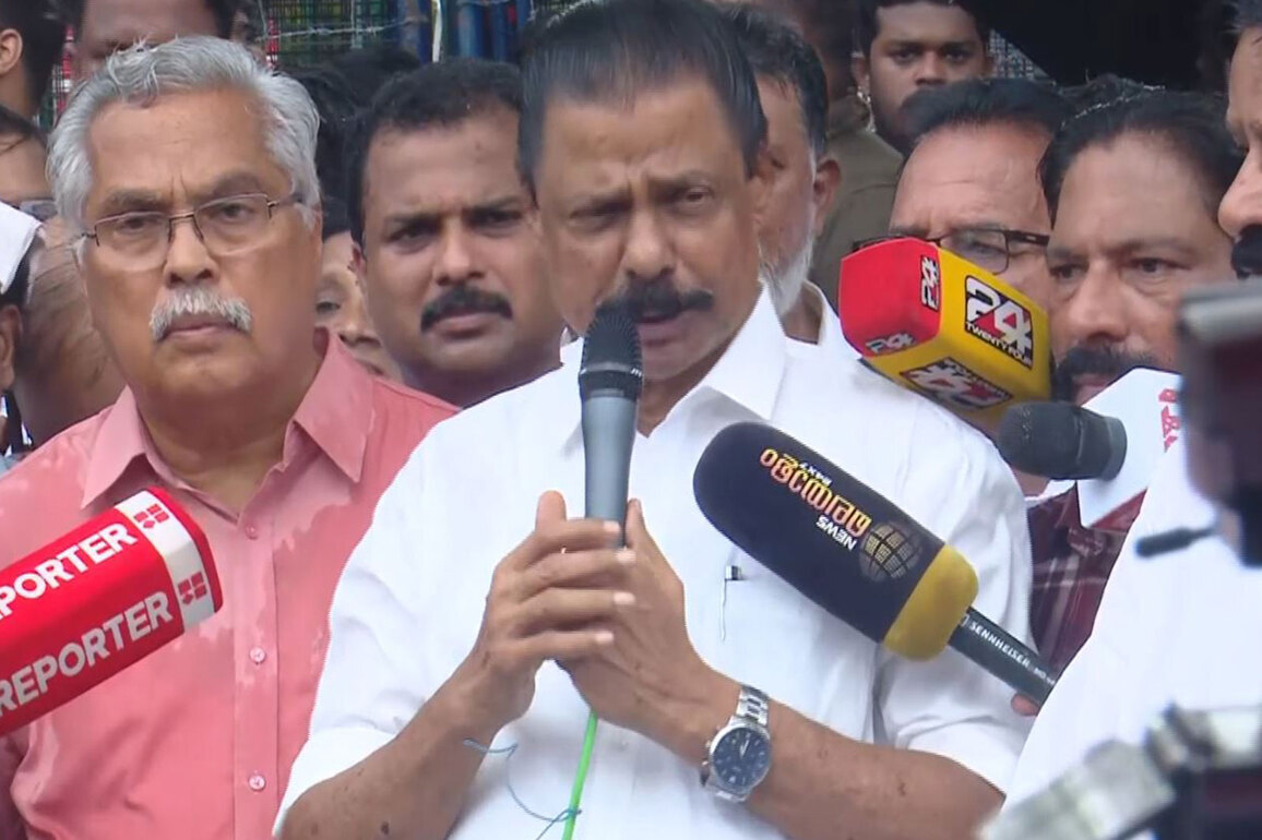 "Raid at Pinarayi's house was carried out without registering FIR...": CPIM Keralam Secretary