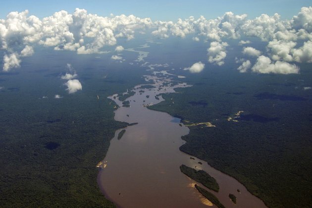 US planning military base in disputed territory Venezuela