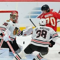NHL roundup: Panthers raise Cup banner, edge Blackhawks