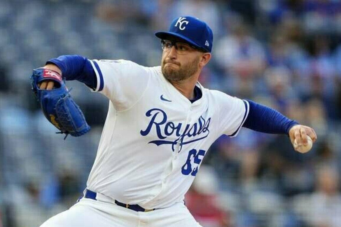 Rookie lefty Noah Cameron dynamite again as Royals top Reds