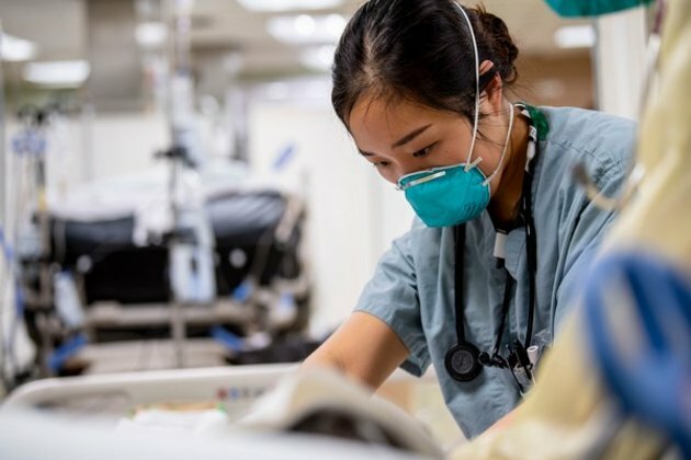 Asian Americans medics battling racism amid pandemic