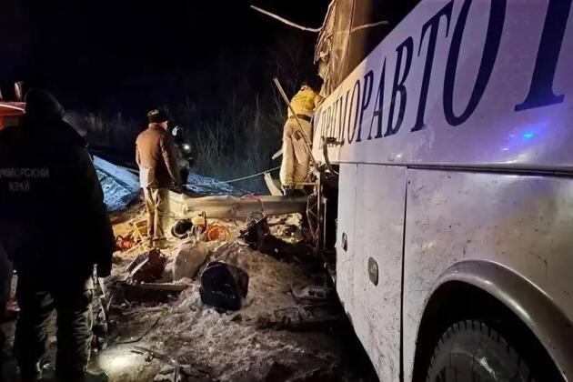 (SPOT NEWS) RUSSIA-PRIMORSKY KRAI-BUS ACCIDENT