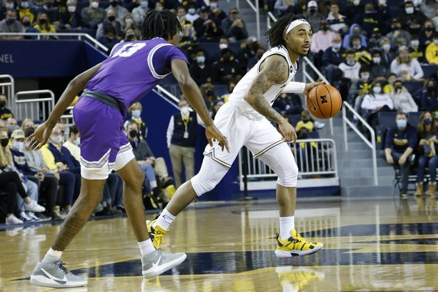 No. 20 Michigan puts away pesky Tarleton State, 65-54
