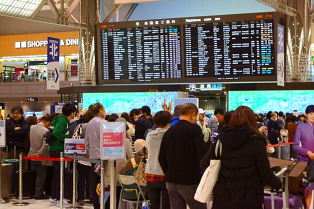 Vital to get passenger cap at Dublin Airport lifted, Martin says