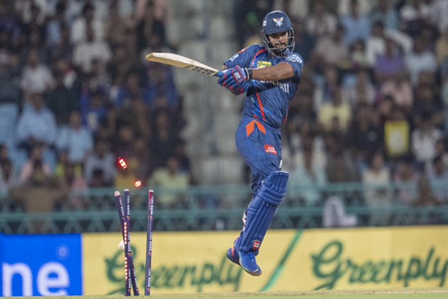 IPL 2025: Delhi Capitals stifle LSG middle order after fiery start, restrict them to 159/6