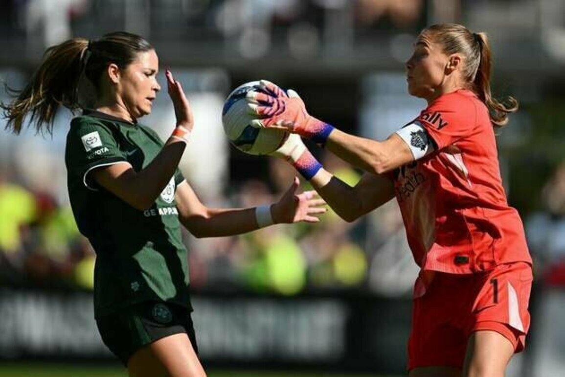 Spirit outlast Racing Louisville in shootout, reach semifinals
