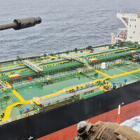 Kremlin slams France over borderline piracy