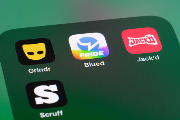 Apple scraps gay dating apps from Chinese market  media