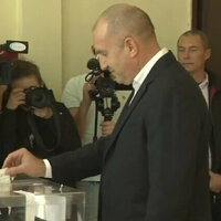 President Radev Proposes National Referendum on Euro Adoption in 2026