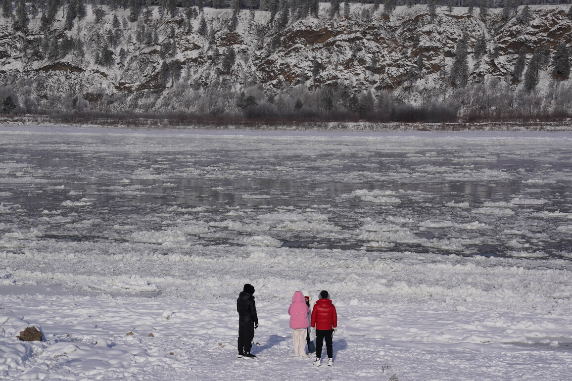 #CHINA-HEILONGJIANG-ICE FLOW (CN)
