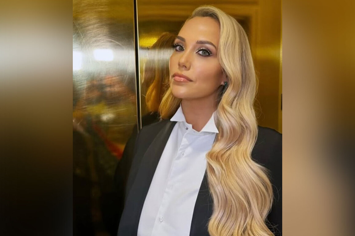 "I was isolated": Elizabeth Berkley on criticism she recieved for her role in 'Showgirls'