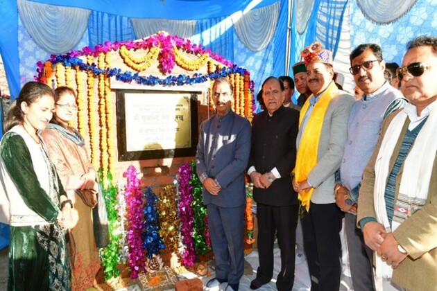 Himachal CM lays foundation stone for 1 MW solar power project at Dhanwas