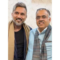 Singer Honey Singh meets BJP's Tarun Chugh, discusses drug-free Punjab campaign