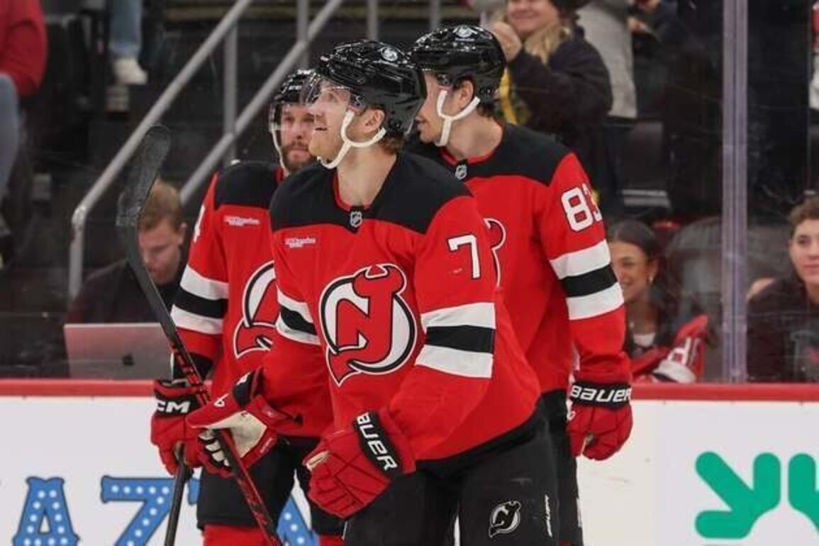 Devils handle Mammoth as Dougie Hamilton snaps lengthy goal drought