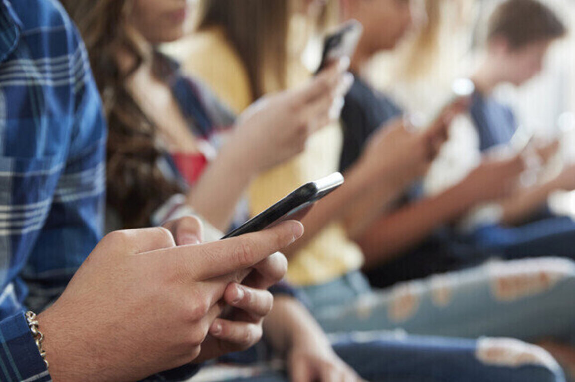 German ruling party pitches social media ban for kids  Bild