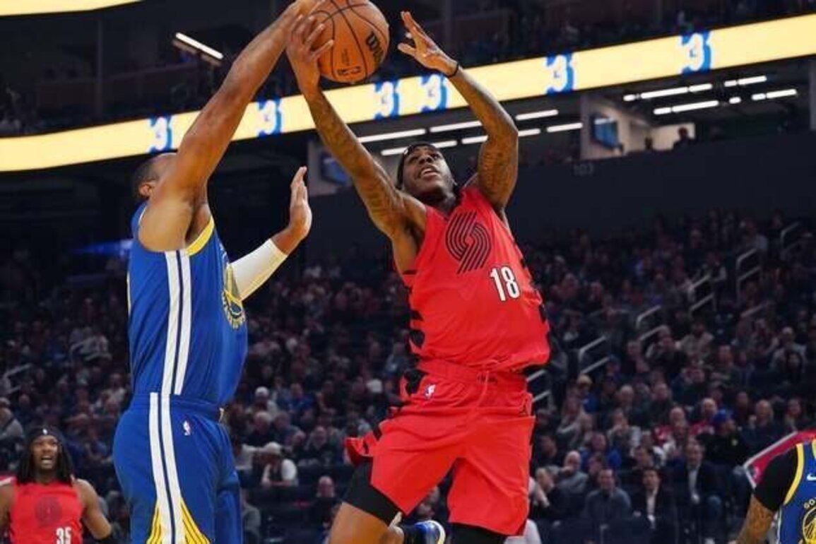 Warriors overcome Stephen Curry's poor shooting, blast Blazers