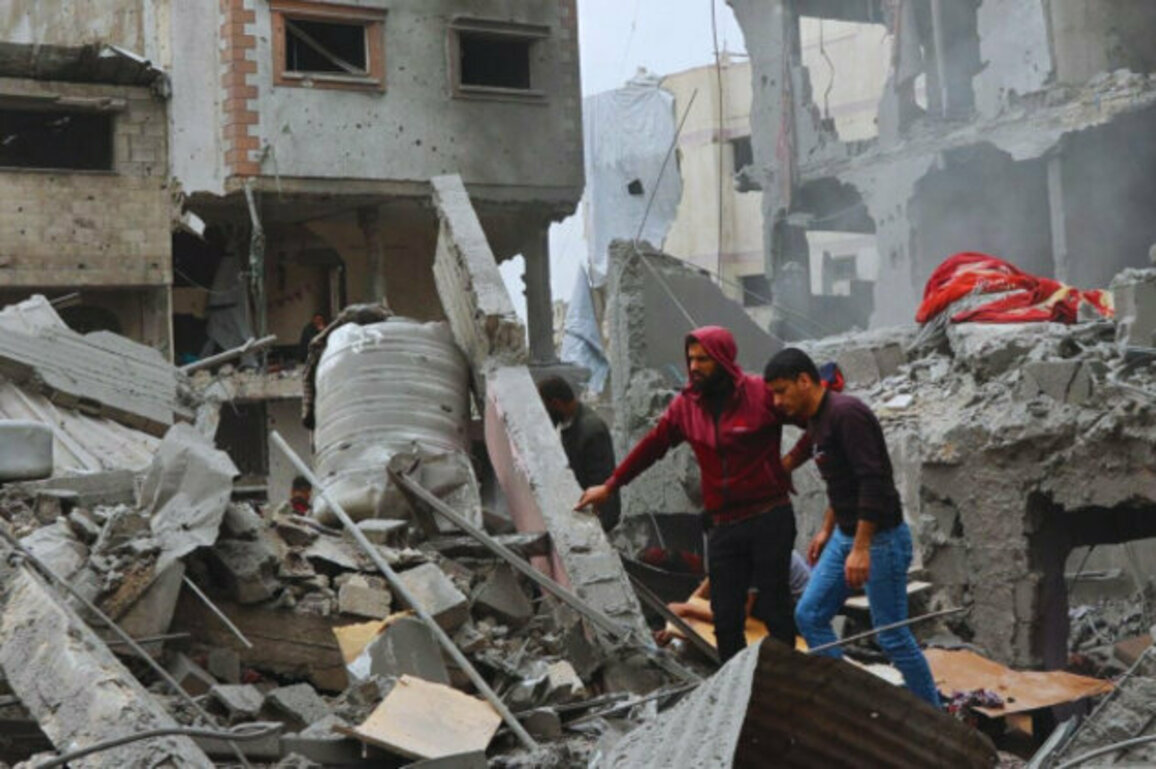 Gaza: Dozens Killed in Israeli Strike as Ground Operations Escalate