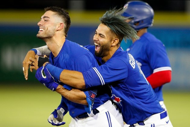 Blue Jays look for another 'home' win against Braves