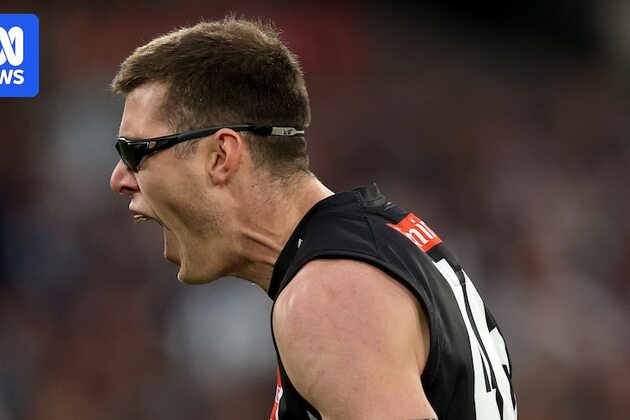 Collingwood cult hero Mason Cox not offered new contract for 2026 AFL season